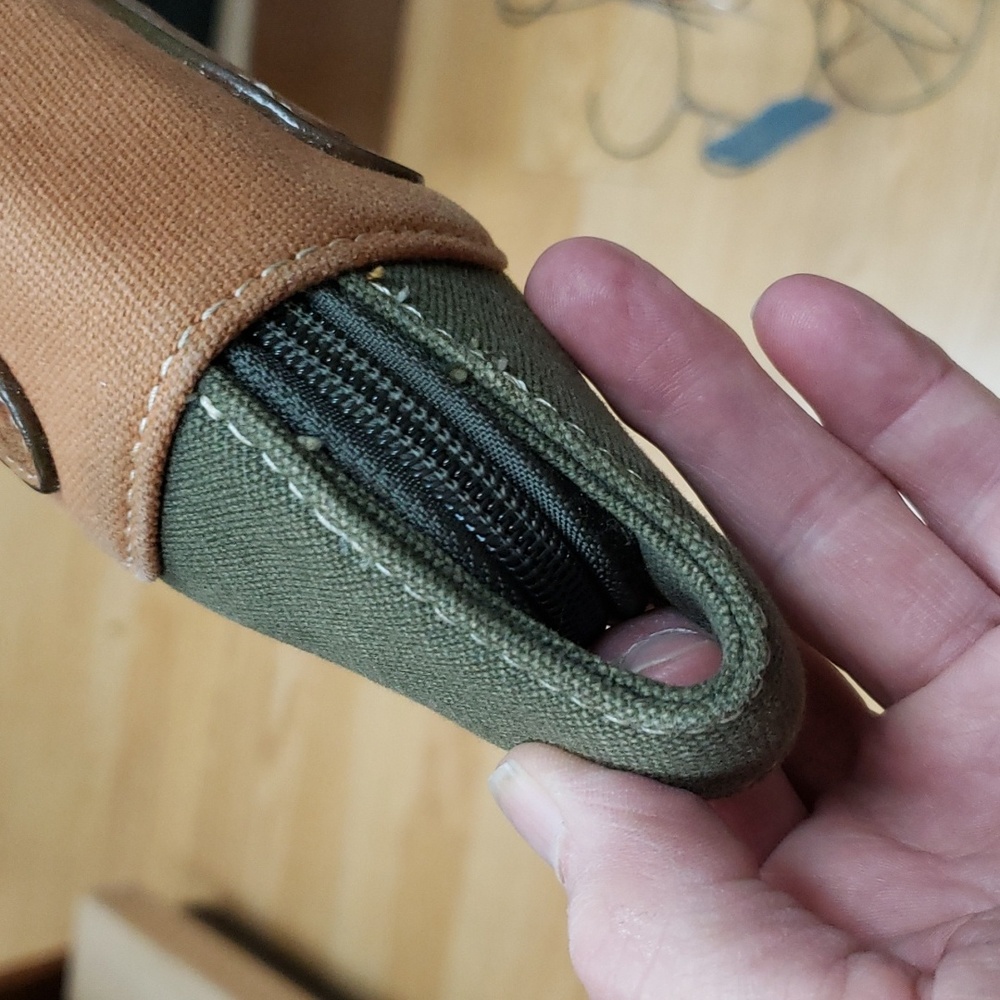 Field & Stream case - empty - Picture 2 of 4